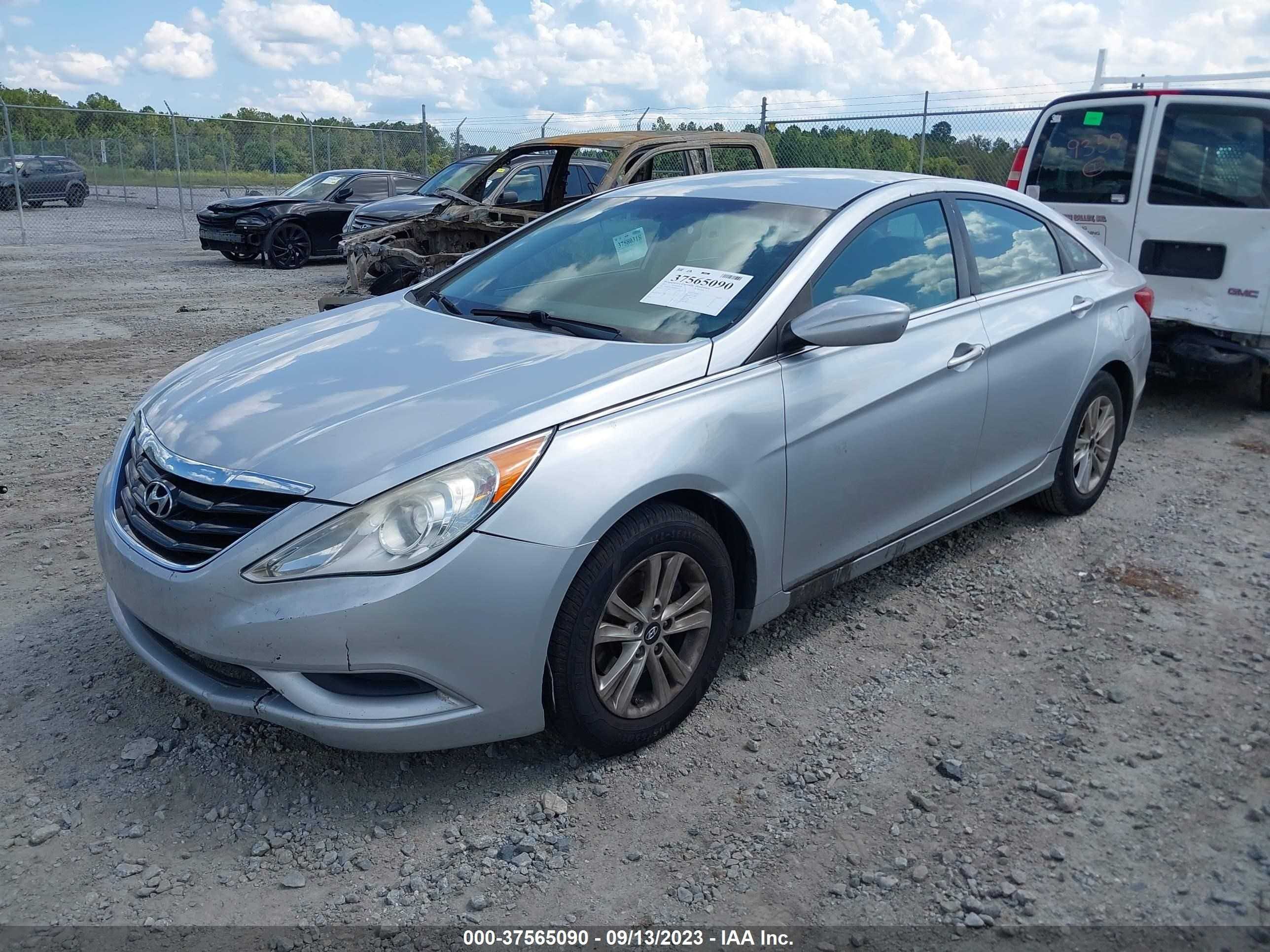 Photo 1 VIN: 5NPEB4AC9DH684135 - HYUNDAI SONATA 