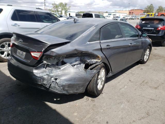 Photo 3 VIN: 5NPEB4AC9DH689786 - HYUNDAI SONATA GLS 