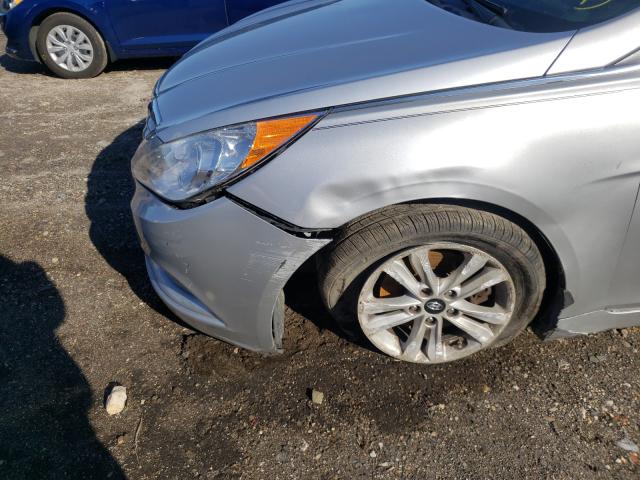 Photo 8 VIN: 5NPEB4AC9DH693160 - HYUNDAI SONATA GLS 