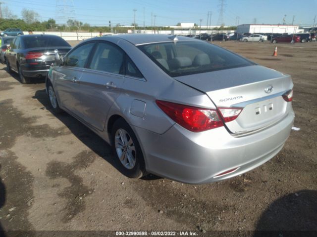 Photo 2 VIN: 5NPEB4AC9DH706375 - HYUNDAI SONATA 