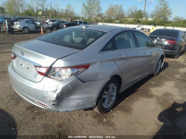 Photo 3 VIN: 5NPEB4AC9DH706375 - HYUNDAI SONATA 