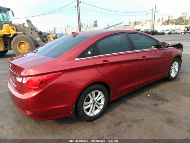 Photo 3 VIN: 5NPEB4AC9DH712306 - HYUNDAI SONATA 