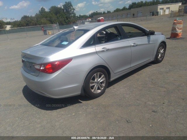 Photo 3 VIN: 5NPEB4AC9DH721801 - HYUNDAI SONATA 