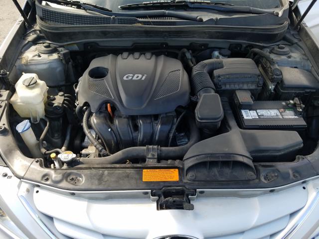 Photo 6 VIN: 5NPEB4AC9DH729641 - HYUNDAI SONATA GLS 