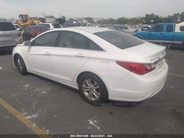 Photo 2 VIN: 5NPEB4AC9DH736010 - HYUNDAI SONATA 