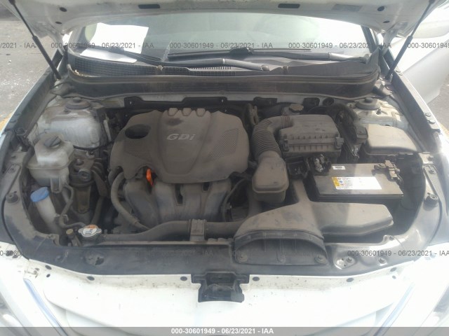 Photo 9 VIN: 5NPEB4AC9DH736010 - HYUNDAI SONATA 