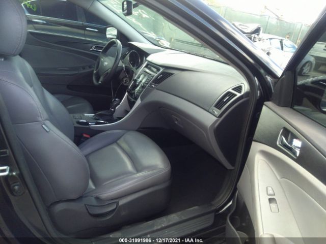 Photo 4 VIN: 5NPEB4AC9DH738145 - HYUNDAI SONATA 