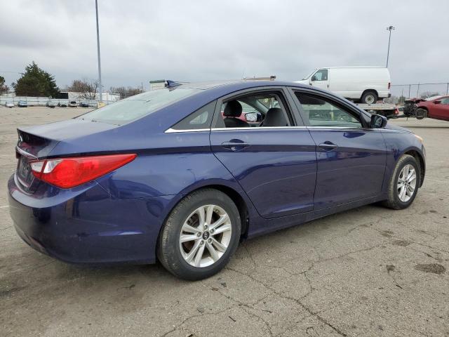 Photo 2 VIN: 5NPEB4AC9DH738615 - HYUNDAI SONATA GLS 