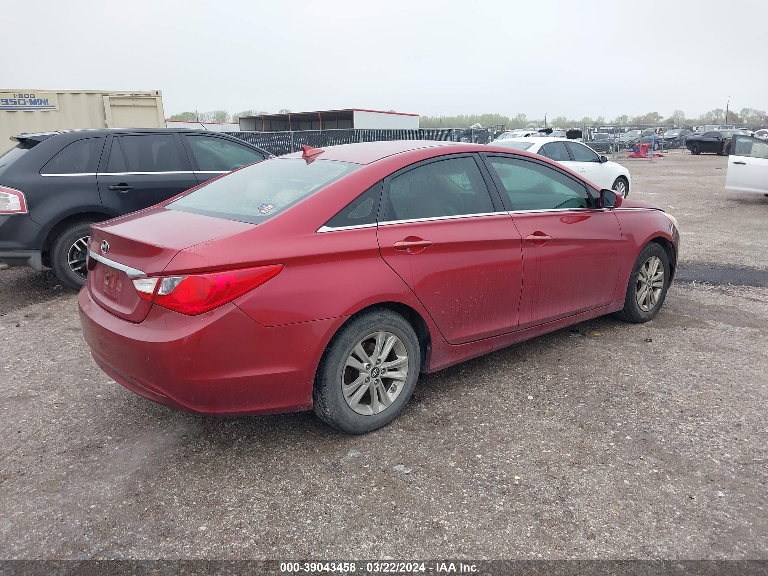 Photo 3 VIN: 5NPEB4AC9DH741952 - HYUNDAI SONATA 