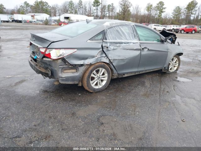 Photo 3 VIN: 5NPEB4AC9DH743846 - HYUNDAI SONATA 