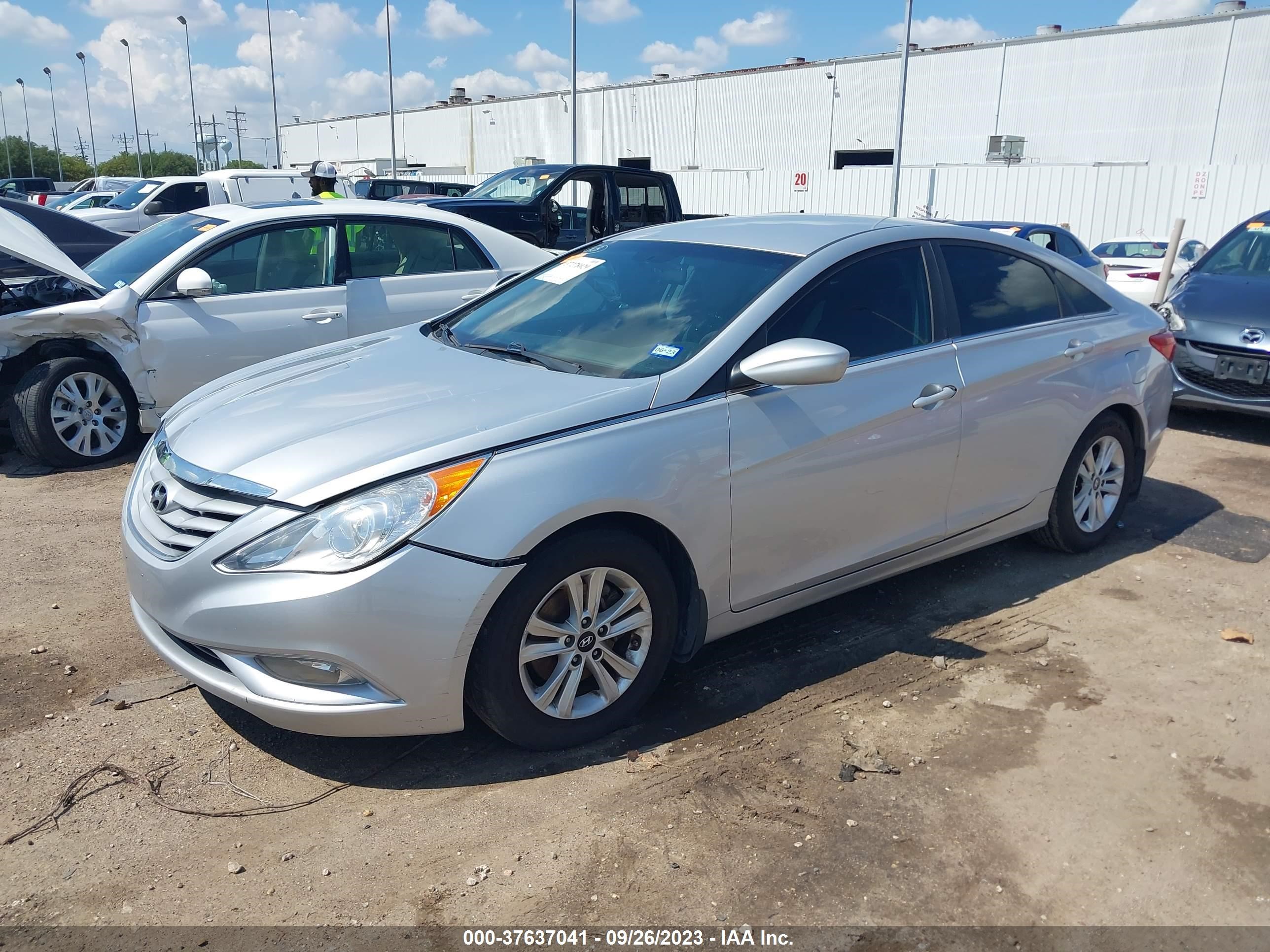 Photo 1 VIN: 5NPEB4AC9DH755026 - HYUNDAI SONATA 