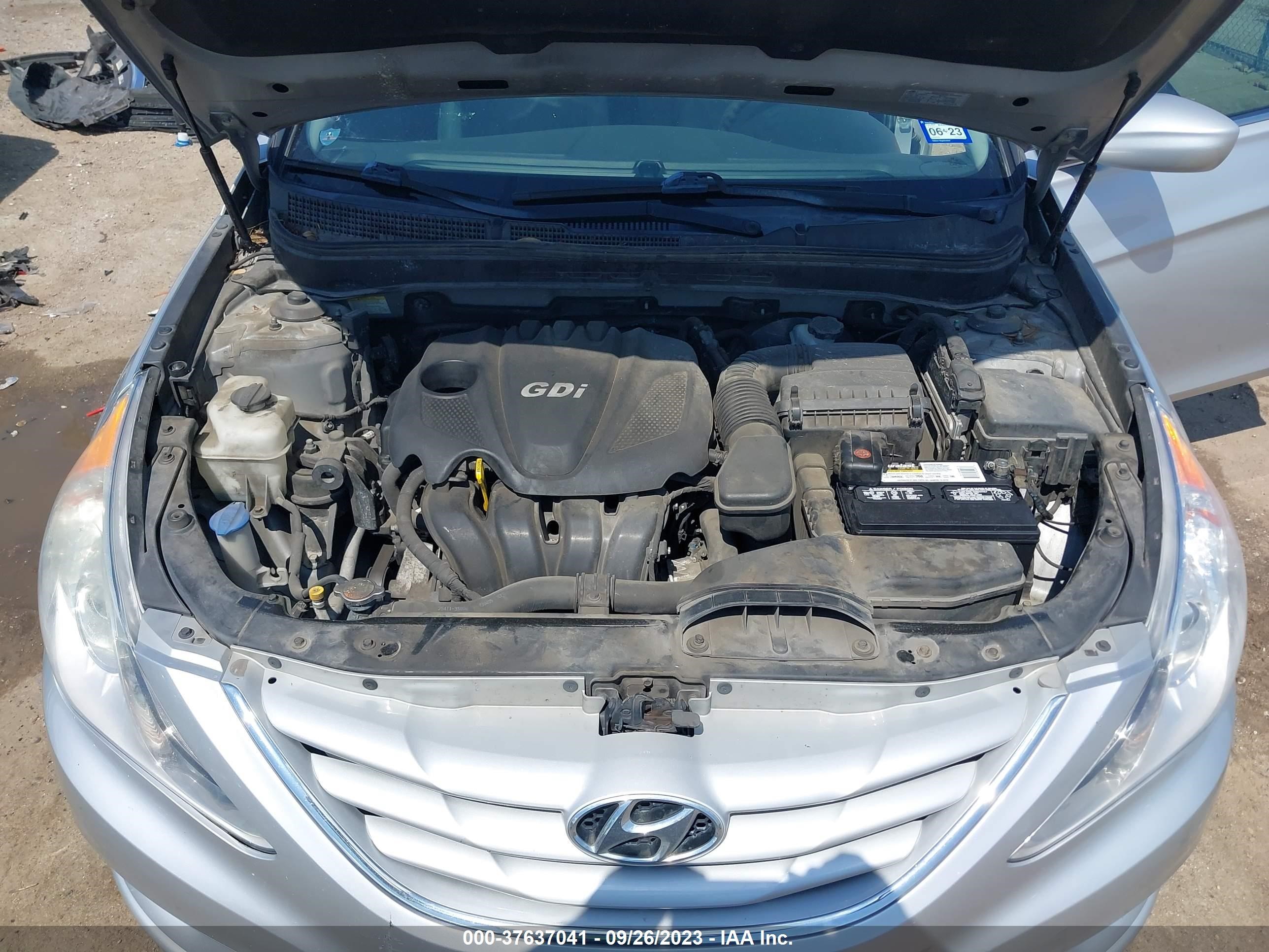 Photo 9 VIN: 5NPEB4AC9DH755026 - HYUNDAI SONATA 