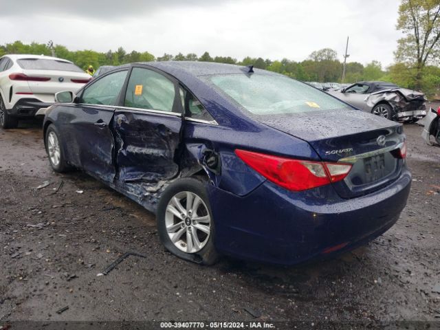 Photo 2 VIN: 5NPEB4AC9DH758850 - HYUNDAI SONATA 