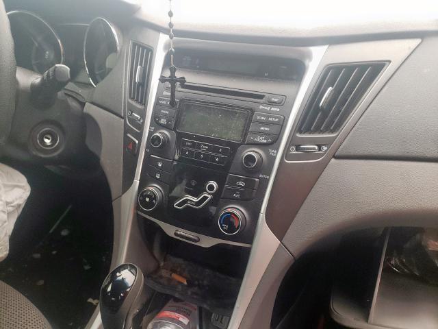 Photo 8 VIN: 5NPEB4AC9DH770464 - HYUNDAI SONATA GLS 