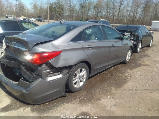 Photo 3 VIN: 5NPEB4AC9DH770853 - HYUNDAI SONATA 