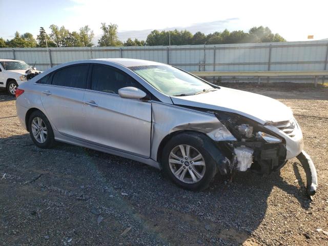 Photo 3 VIN: 5NPEB4AC9DH782193 - HYUNDAI SONATA GLS 