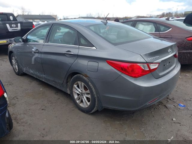 Photo 2 VIN: 5NPEB4AC9DH796000 - HYUNDAI SONATA 