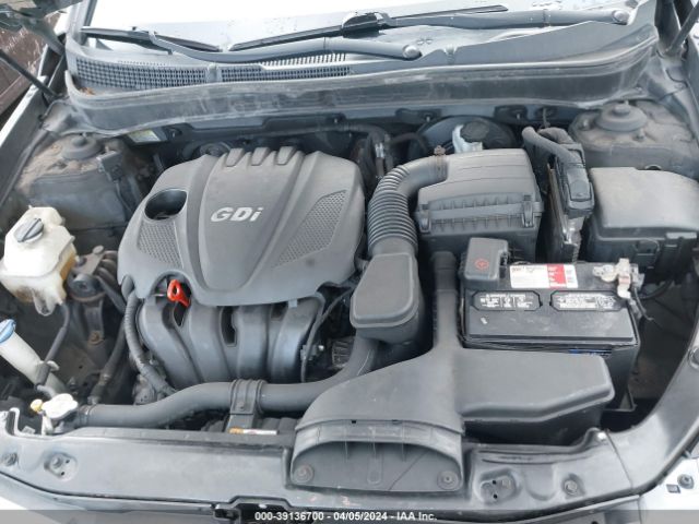 Photo 9 VIN: 5NPEB4AC9DH796000 - HYUNDAI SONATA 