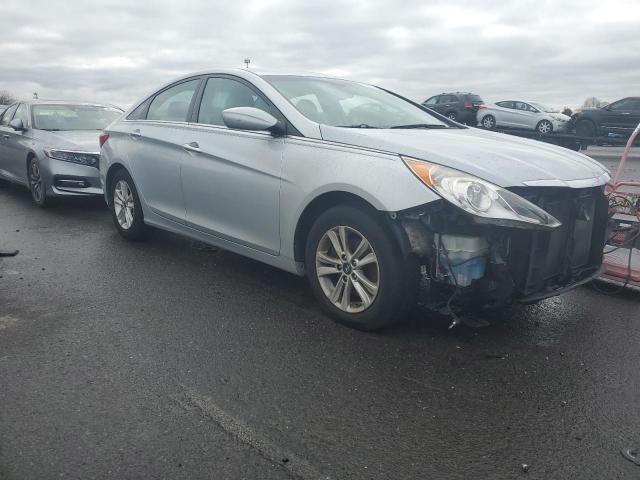 Photo 3 VIN: 5NPEB4AC9DH797227 - HYUNDAI SONATA 