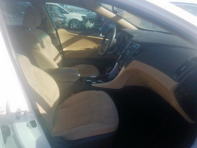 Photo 4 VIN: 5NPEB4AC9DH798748 - HYUNDAI SONATA GLS 