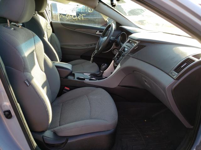 Photo 4 VIN: 5NPEB4AC9EH833418 - HYUNDAI SONATA GLS 