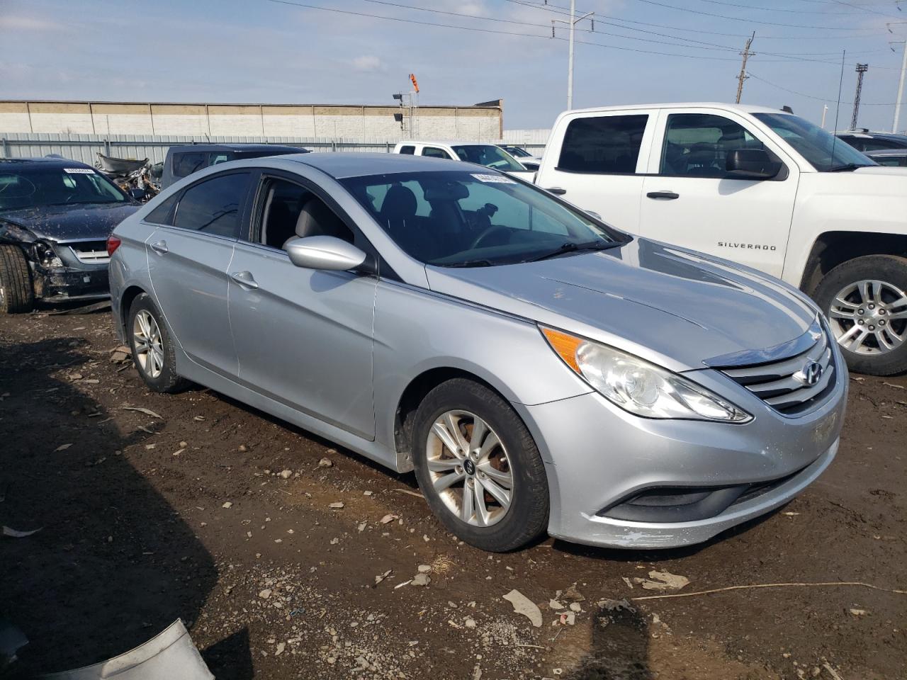 Photo 3 VIN: 5NPEB4AC9EH833757 - HYUNDAI SONATA 