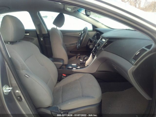 Photo 4 VIN: 5NPEB4AC9EH838103 - HYUNDAI SONATA 