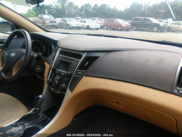 Photo 4 VIN: 5NPEB4AC9EH851028 - HYUNDAI SONATA 