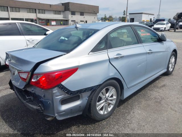 Photo 3 VIN: 5NPEB4AC9EH872008 - HYUNDAI SONATA 