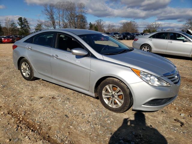 Photo 3 VIN: 5NPEB4AC9EH888905 - HYUNDAI SONATA 