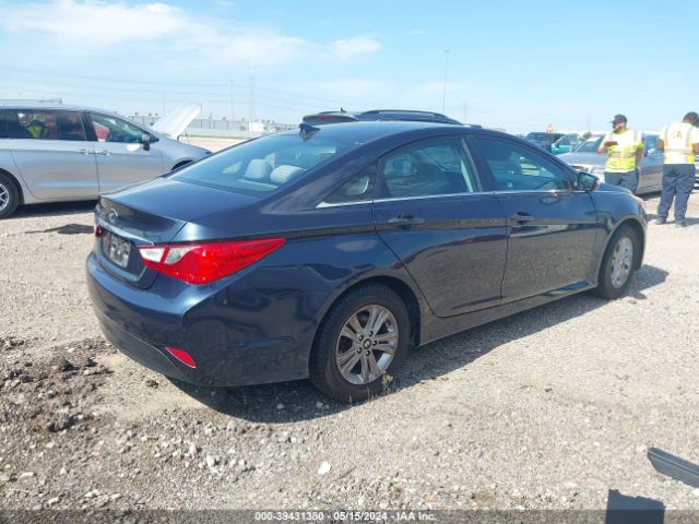 Photo 3 VIN: 5NPEB4AC9EH889441 - HYUNDAI SONATA 