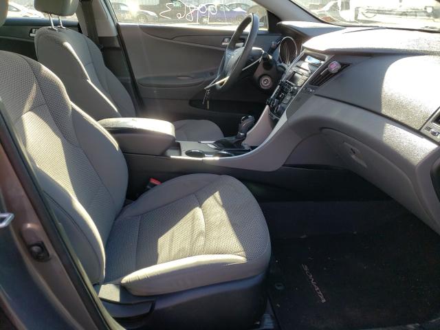 Photo 4 VIN: 5NPEB4AC9EH902950 - HYUNDAI SONATA GLS 