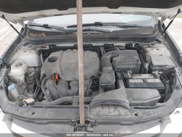 Photo 9 VIN: 5NPEB4AC9EH913270 - HYUNDAI SONATA 