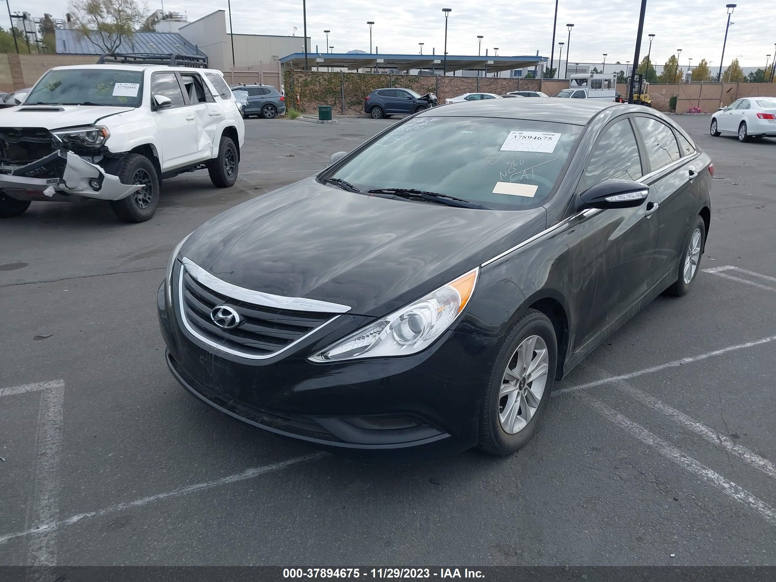 Photo 1 VIN: 5NPEB4AC9EH924012 - HYUNDAI SONATA 