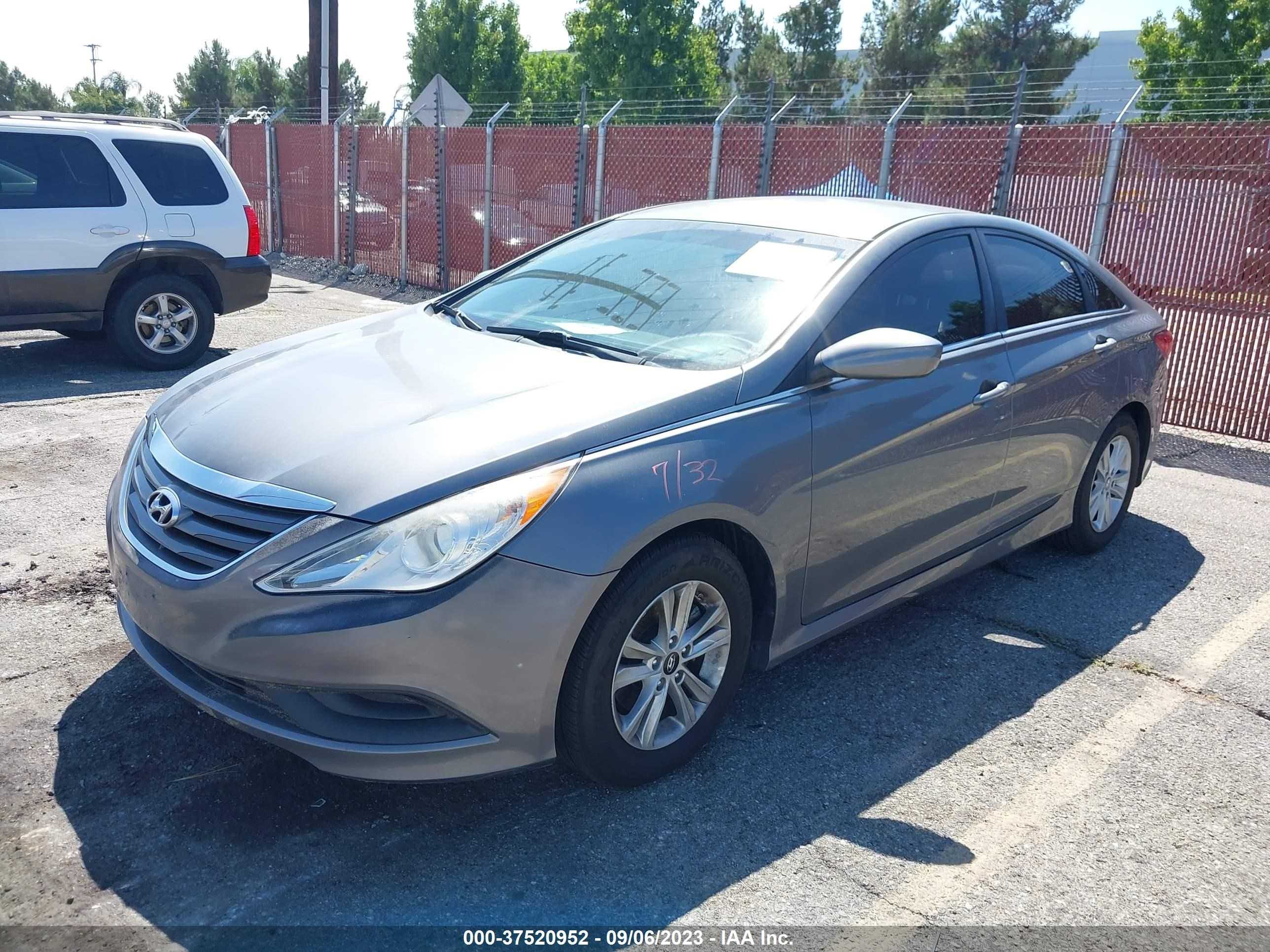 Photo 1 VIN: 5NPEB4AC9EH934765 - HYUNDAI SONATA 