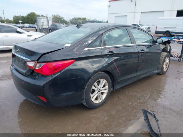 Photo 3 VIN: 5NPEB4AC9EH946673 - HYUNDAI SONATA 