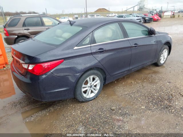 Photo 3 VIN: 5NPEB4ACXBH020486 - HYUNDAI SONATA 