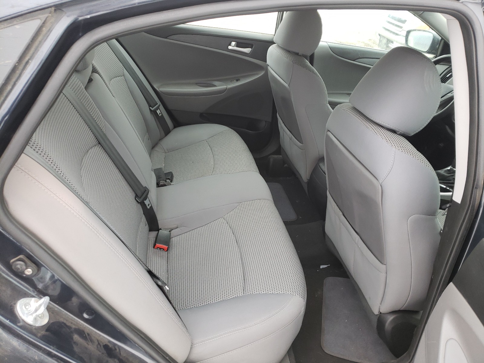 Photo 5 VIN: 5NPEB4ACXBH029995 - HYUNDAI SONATA GLS 