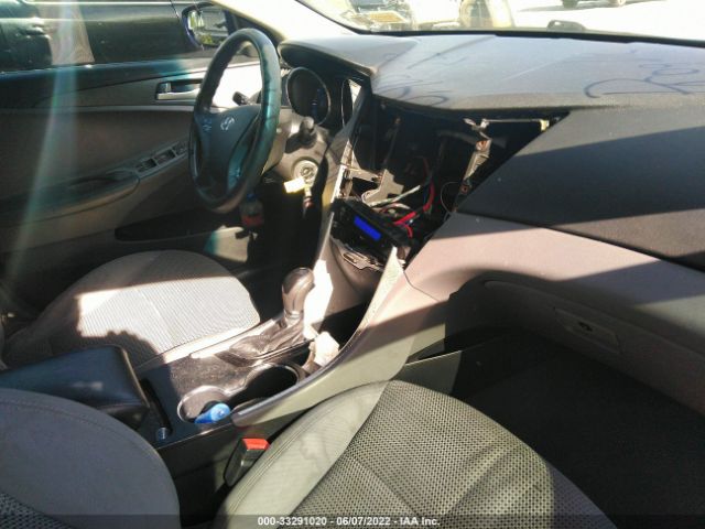 Photo 4 VIN: 5NPEB4ACXBH051043 - HYUNDAI SONATA 