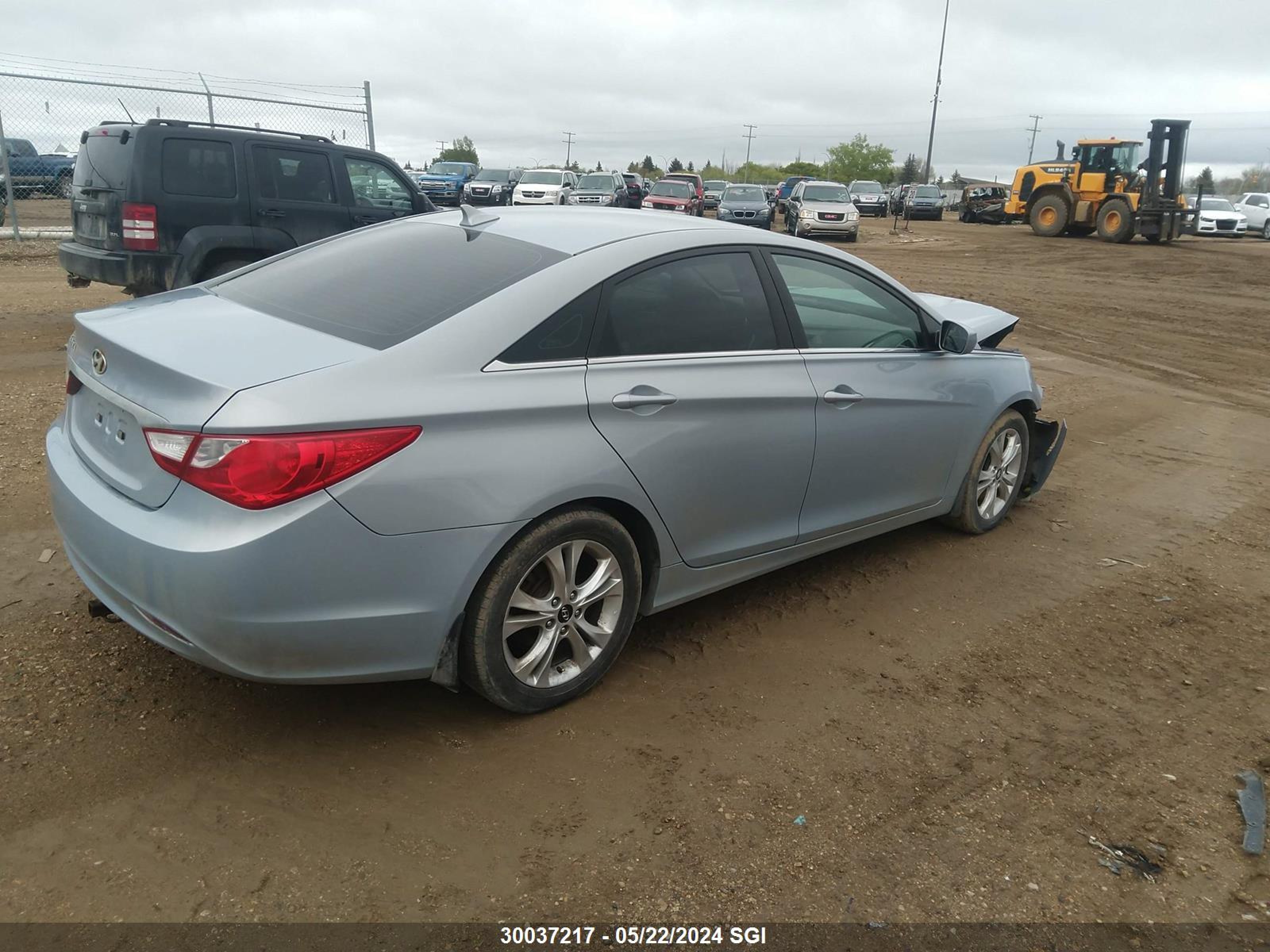 Photo 3 VIN: 5NPEB4ACXBH052368 - HYUNDAI SONATA 