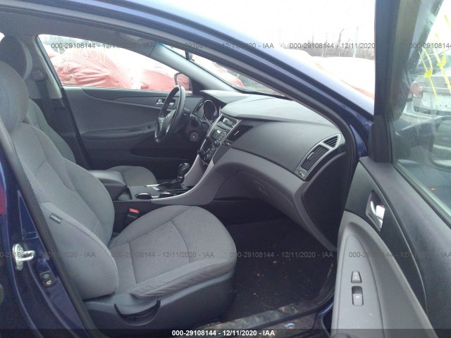 Photo 4 VIN: 5NPEB4ACXBH063645 - HYUNDAI SONATA 