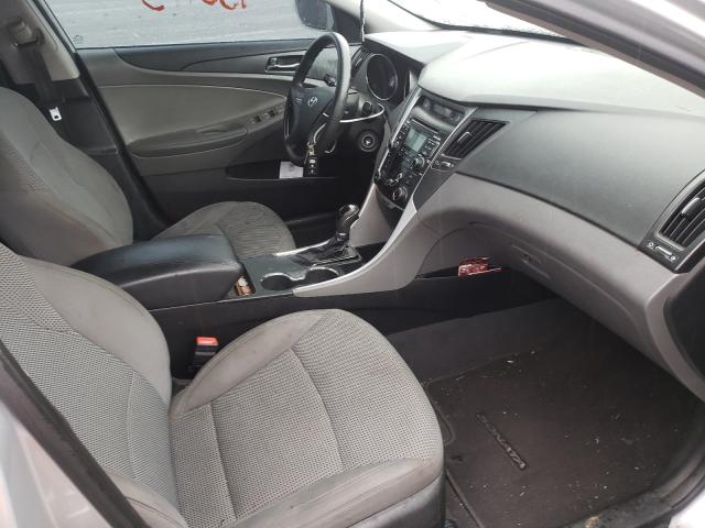 Photo 4 VIN: 5NPEB4ACXBH104985 - HYUNDAI SONATA GLS 