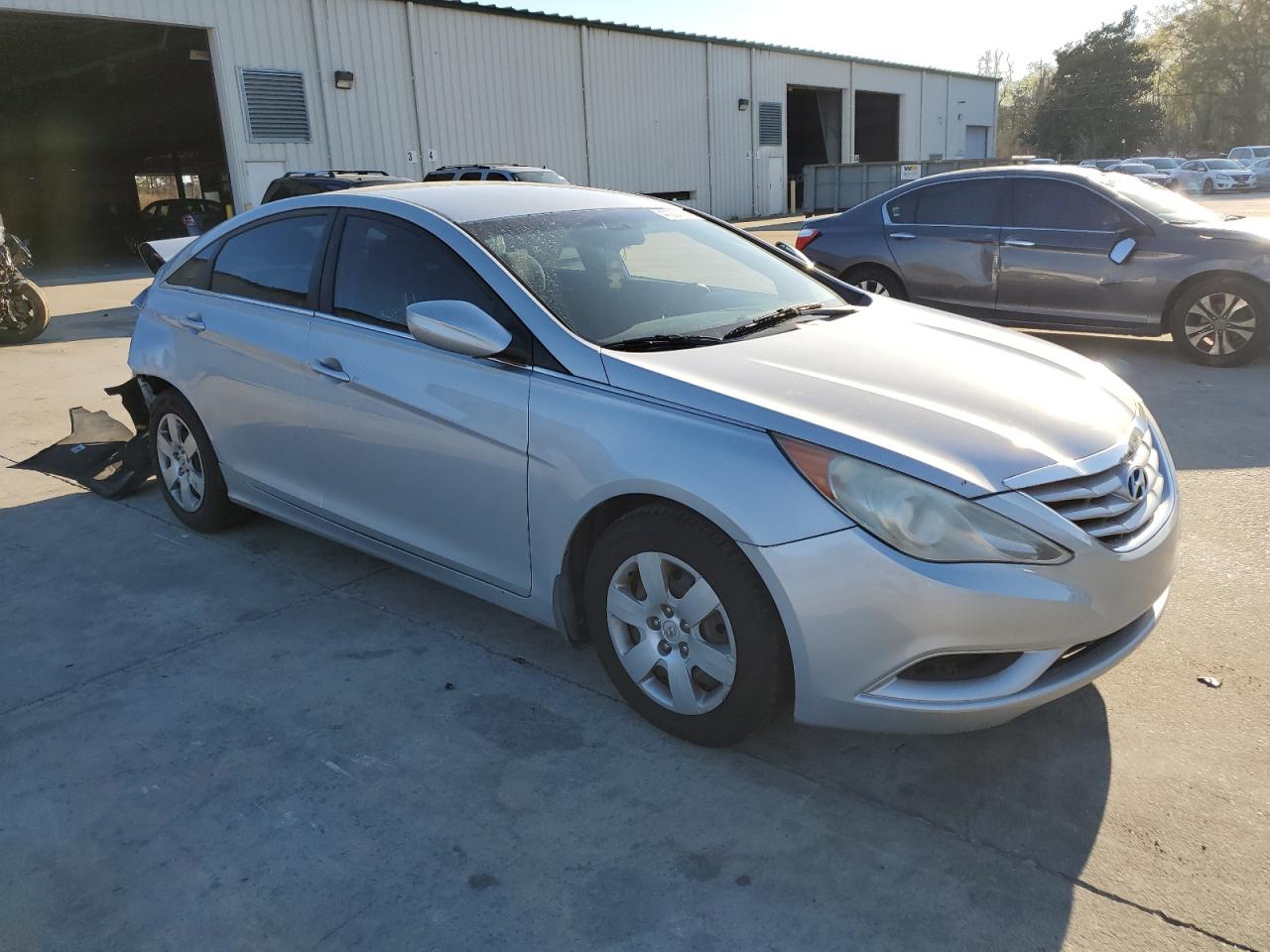 Photo 3 VIN: 5NPEB4ACXBH121513 - HYUNDAI SONATA 