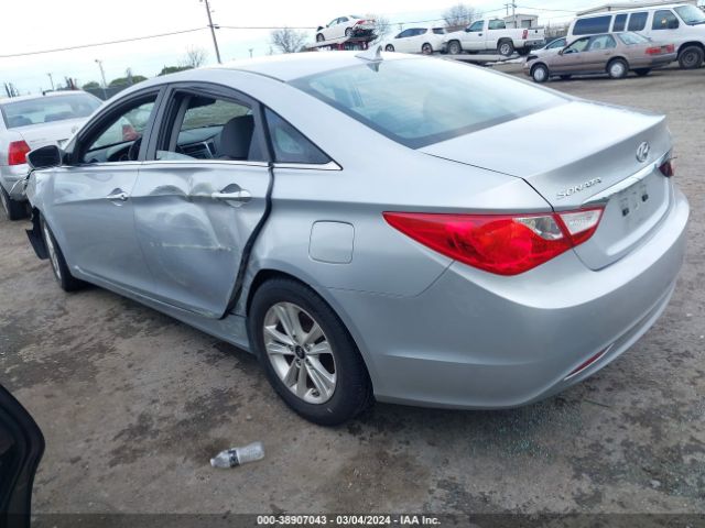 Photo 2 VIN: 5NPEB4ACXBH135041 - HYUNDAI SONATA 