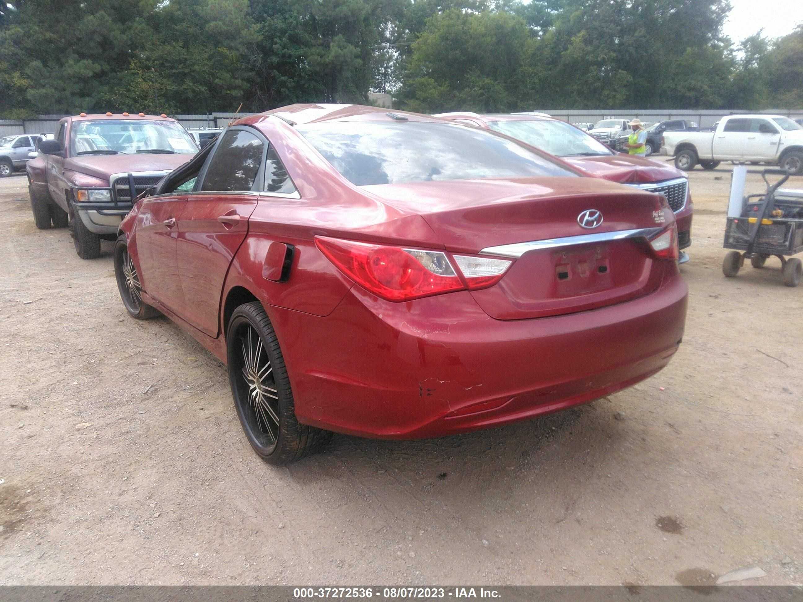 Photo 2 VIN: 5NPEB4ACXBH154219 - HYUNDAI SONATA 