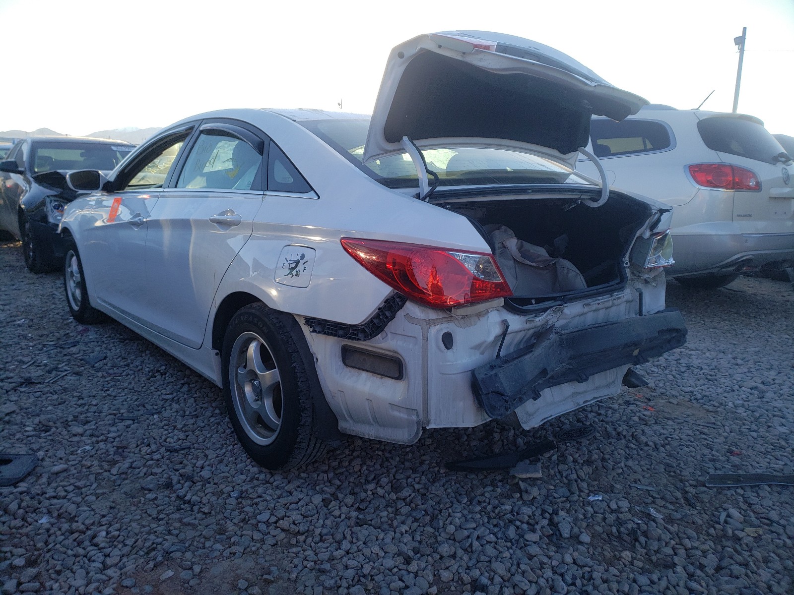 Photo 2 VIN: 5NPEB4ACXBH206514 - HYUNDAI SONATA GLS 