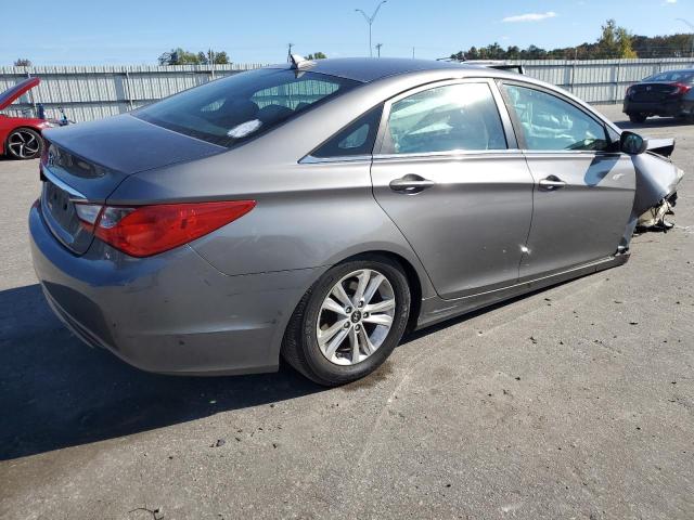 Photo 2 VIN: 5NPEB4ACXBH223135 - HYUNDAI SONATA 