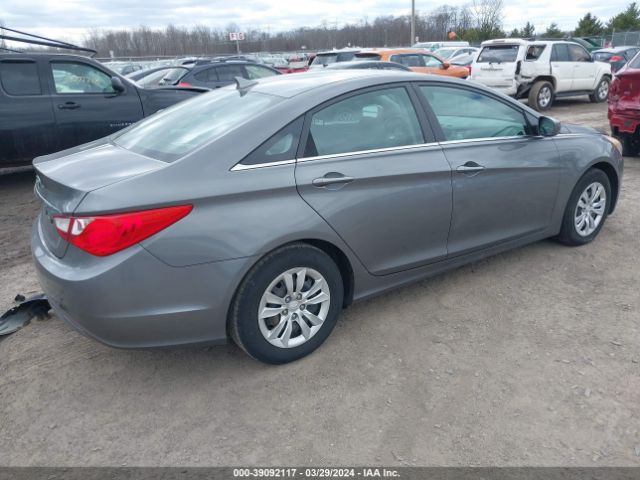 Photo 3 VIN: 5NPEB4ACXBH274246 - HYUNDAI SONATA 