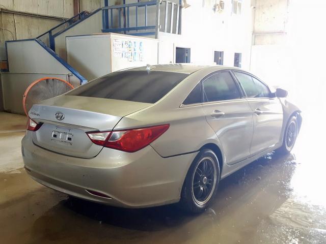 Photo 3 VIN: 5NPEB4ACXCH310051 - HYUNDAI SONATA GLS 