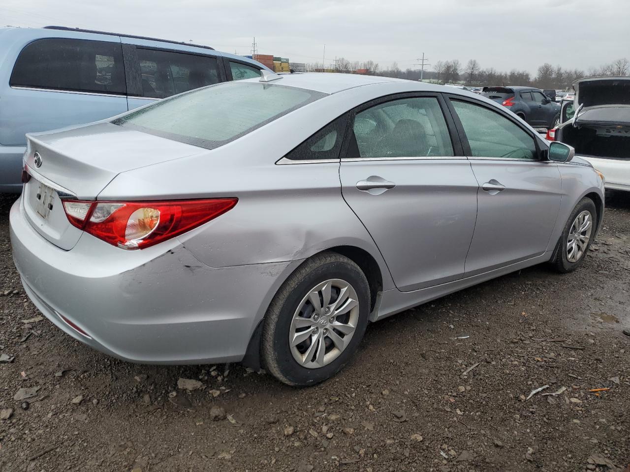 Photo 2 VIN: 5NPEB4ACXCH314598 - HYUNDAI SONATA 